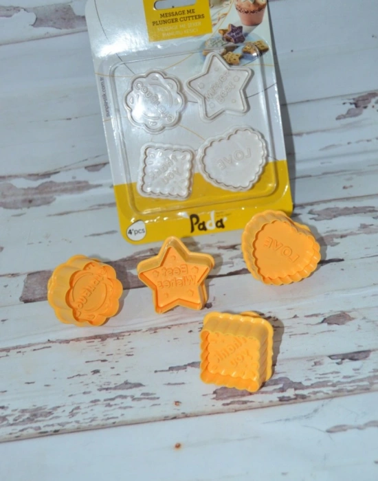 MİNİ HOME YAZILI FİGÜRLÜ HAMUR KESİCİ