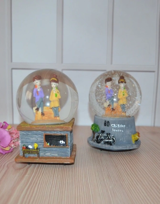 MÜZİKLİ KAR KÜRESİ