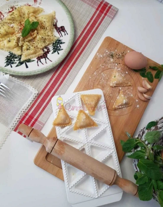 Pratik Mantı Kesme Hazirlama Aparatı