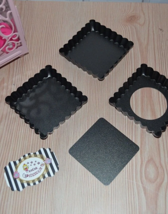 TABANI ÇIKAN PORSİYONLUK KARE TART KALIBI TEFLON