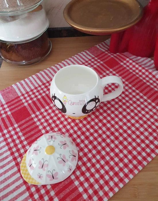 Tasarım Şapkalı Porselen Kupa