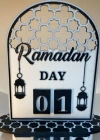 Beyaz Ramazan Takvimi Masaüstü Dekoru