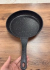 Hamarat 30 cm Tek Kulp Tava Döküm Granit Kaplama