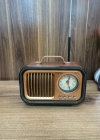 Everton Radyo Saatli Led Işıklı Güneş Panelli Nostaljik Radio RT-711