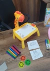 Projeksiyonlu Turuncu / Pembe  Zürafa Mini Çizim Masası 12 Renk Boya Kalemi Seti ve Çizim Defteri
