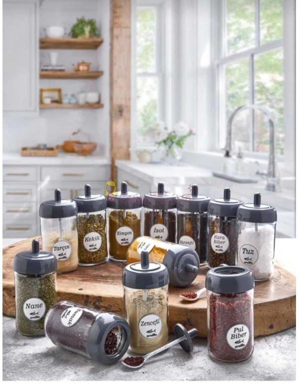 12 Adet Kendinden Kaşıklı Cam Baharat Seti 300 ml (Baharat Etiketli  Hediyeli ) FÜME