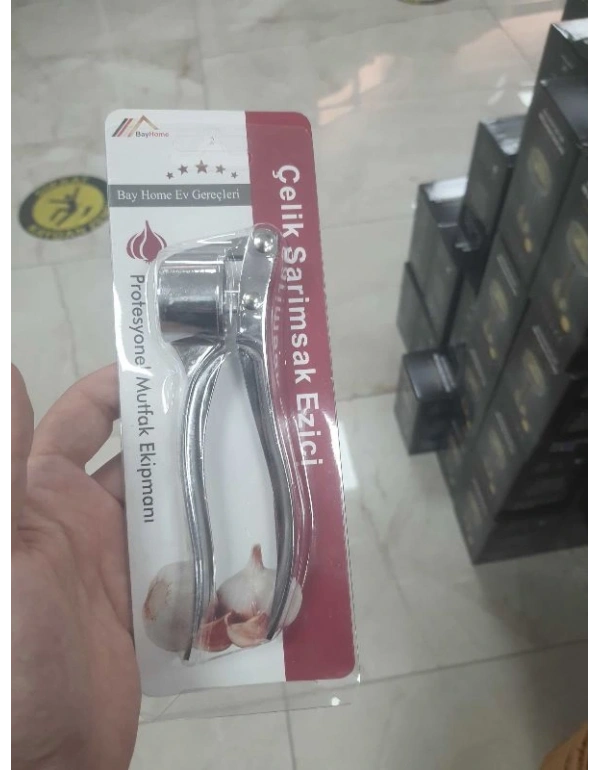 By Home Çelik Sarımsak Ezici