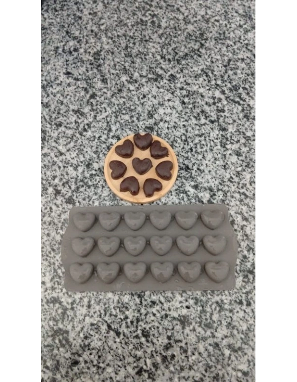 Kırmızı Kalpli Çikolata Kalıp