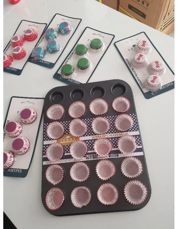 100Lü Desenli Muffin Kalıbı Minik