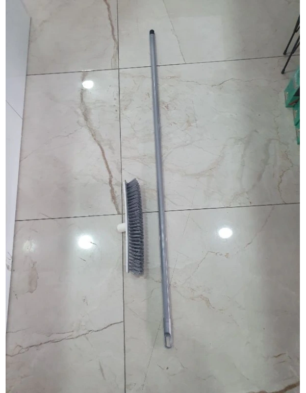 Sert Uçlu Beyaz Yer Zemin Fırçası Çekçekli