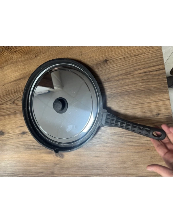 Döküm Balık Tavası Kapaklı 35 cm