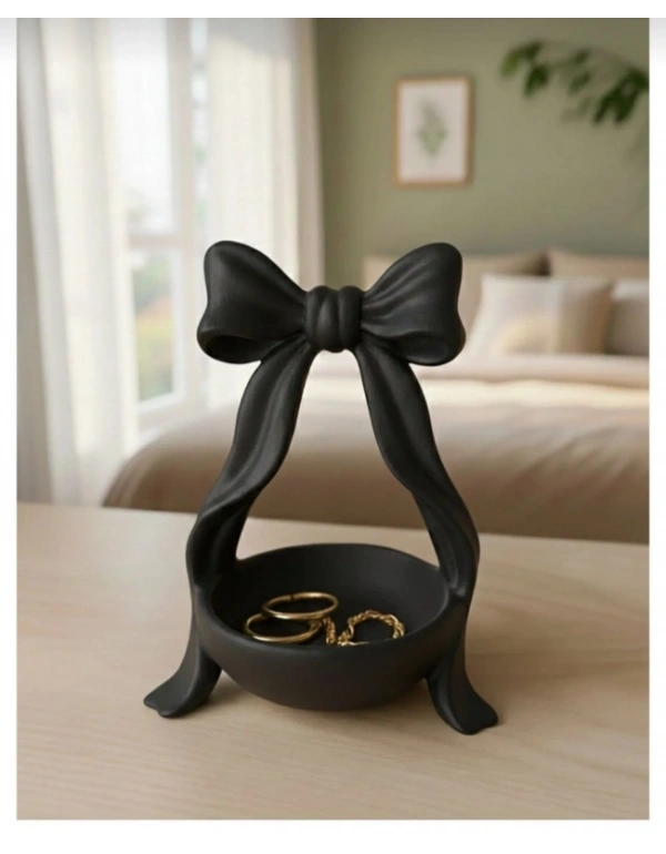 Km Group Düz Fiyonk Model Takı Makyaj Organizeri 17 Cm Anahtar Sepeti