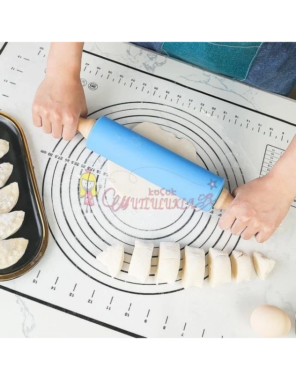 Ahşap Sapli Orta Boy Silikon Merdane