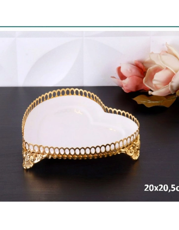 GOLD DETAYLI KALP KÜÇÜK BOY SUNUM TABAĞI