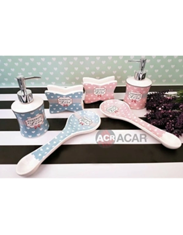 KALP DETAYLI SABUNLUK SETİ