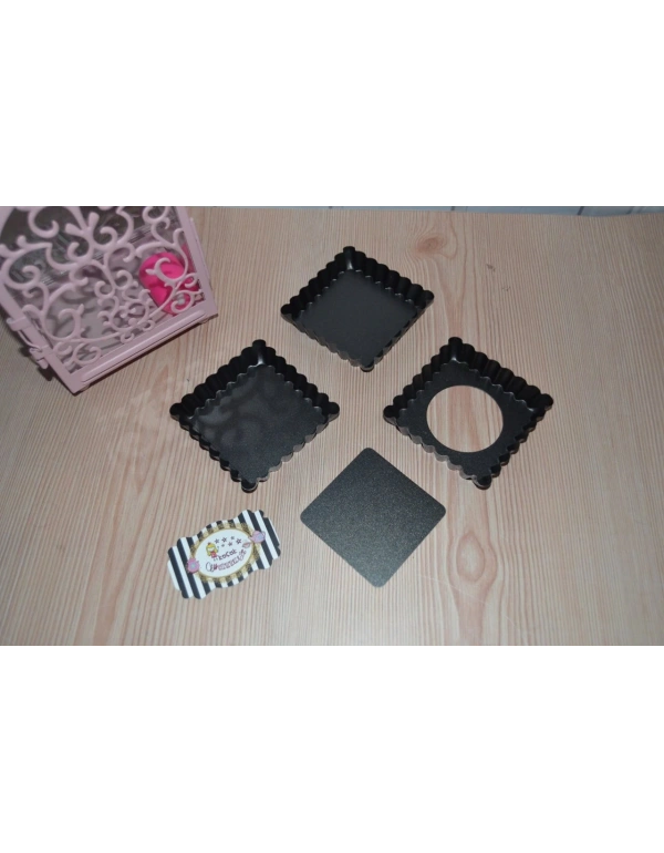 TABANI ÇIKAN PORSİYONLUK KARE TART KALIBI TEFLON