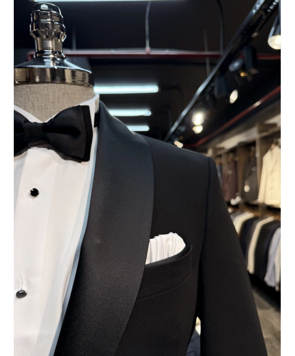 Erkek Dar Kesim Slimfit Kırlangıç Yaka Damatlık Takım Elbise-Siyah