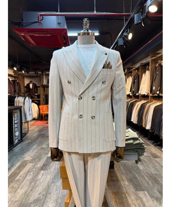 Erkek Dar Kesim Gofre Kumaş Çizgili Takım Elbise -Krem