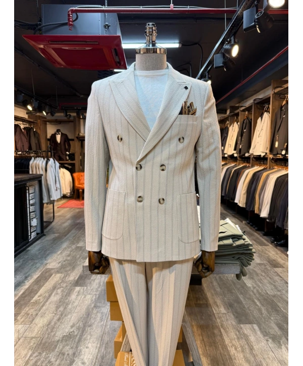 Erkek Dar Kesim Gofre Kumaş Çizgili Takım Elbise -Krem