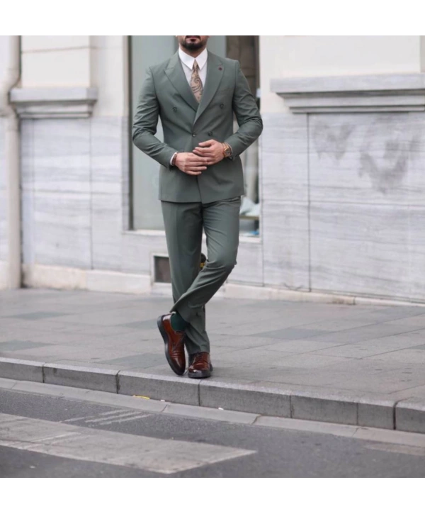 Erkek Dar Kesim Slimfit Yelekli Kırlangıç Yaka Takım Elbise-Yeşil
