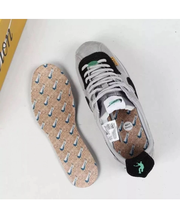 Erkek Nike Cortez Un/La Ayakkabı - Gri