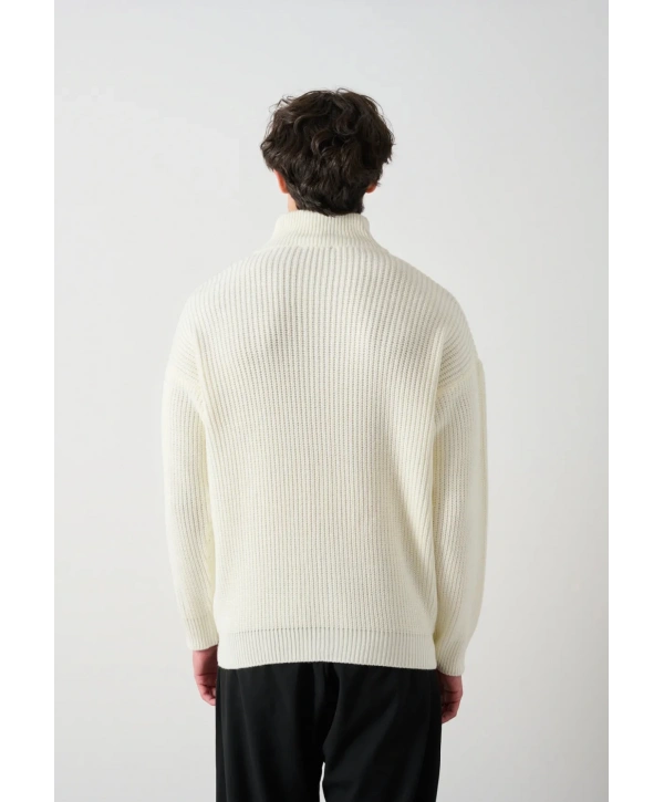 Erkek Owersize Hakim Yaka Fermuarlı Hırka -Beyaz