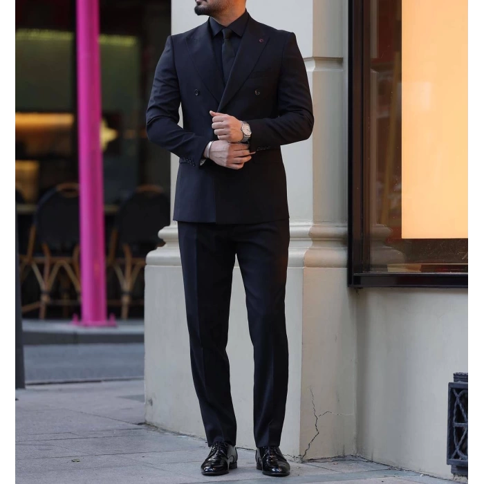 Erkek Dar Kesim Slimfit Yelekli Kırlangıç Yaka Takım Elbise-Siyah