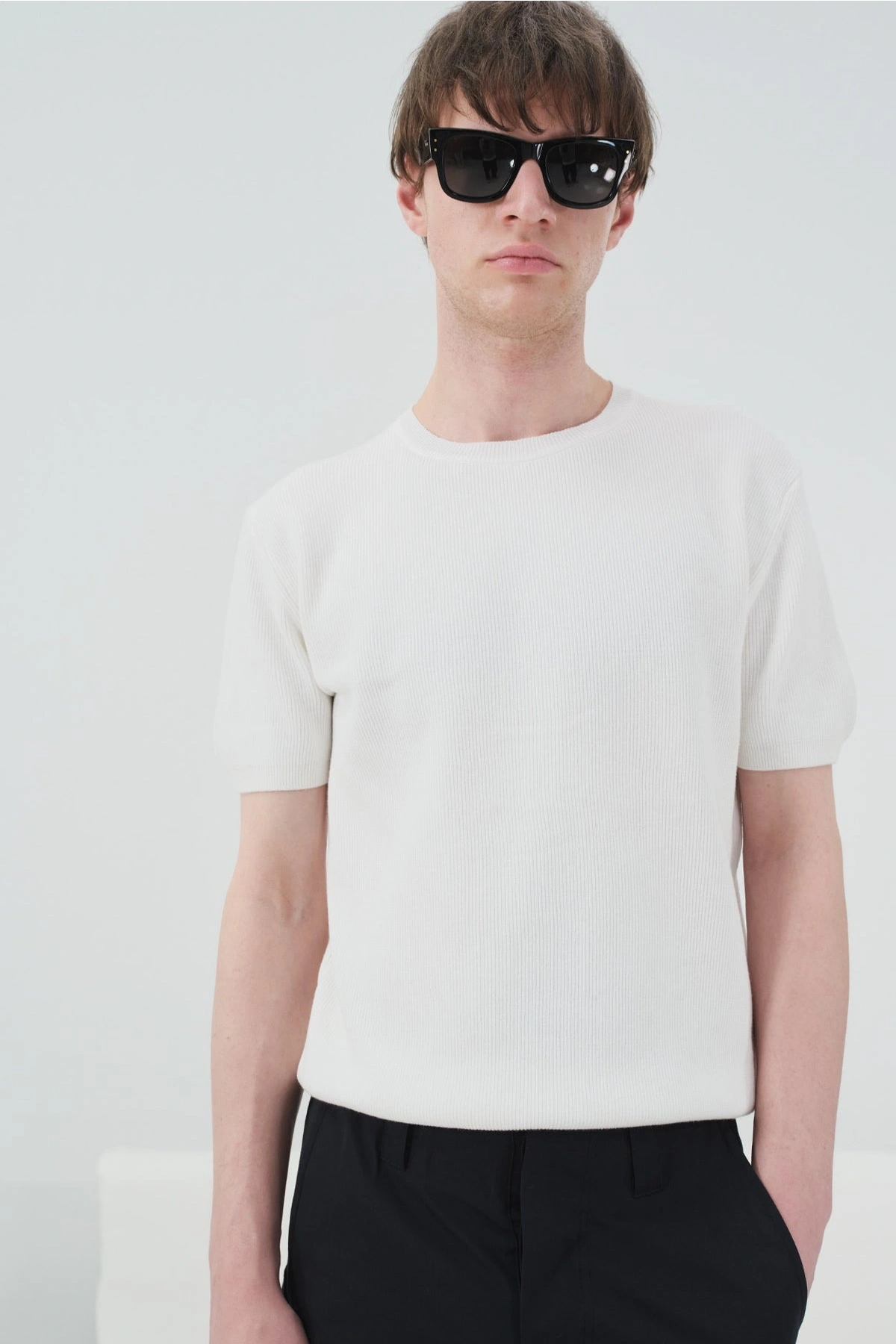 Erkek Normal Kesim Bisiklet Yaka Triko Thişört -Beyaz