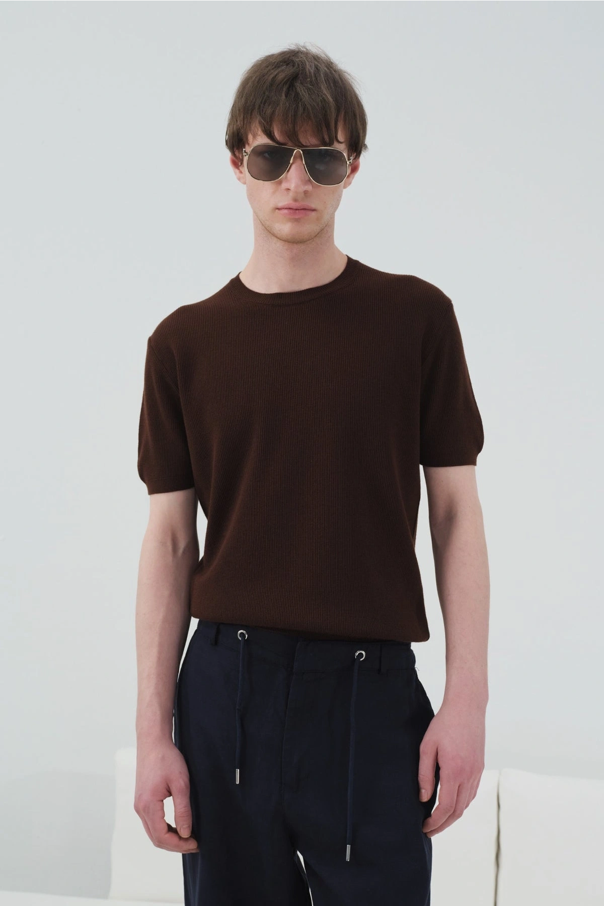 Erkek Normal Kesim Bisiklet Yaka Triko Thişört -Kahverengi