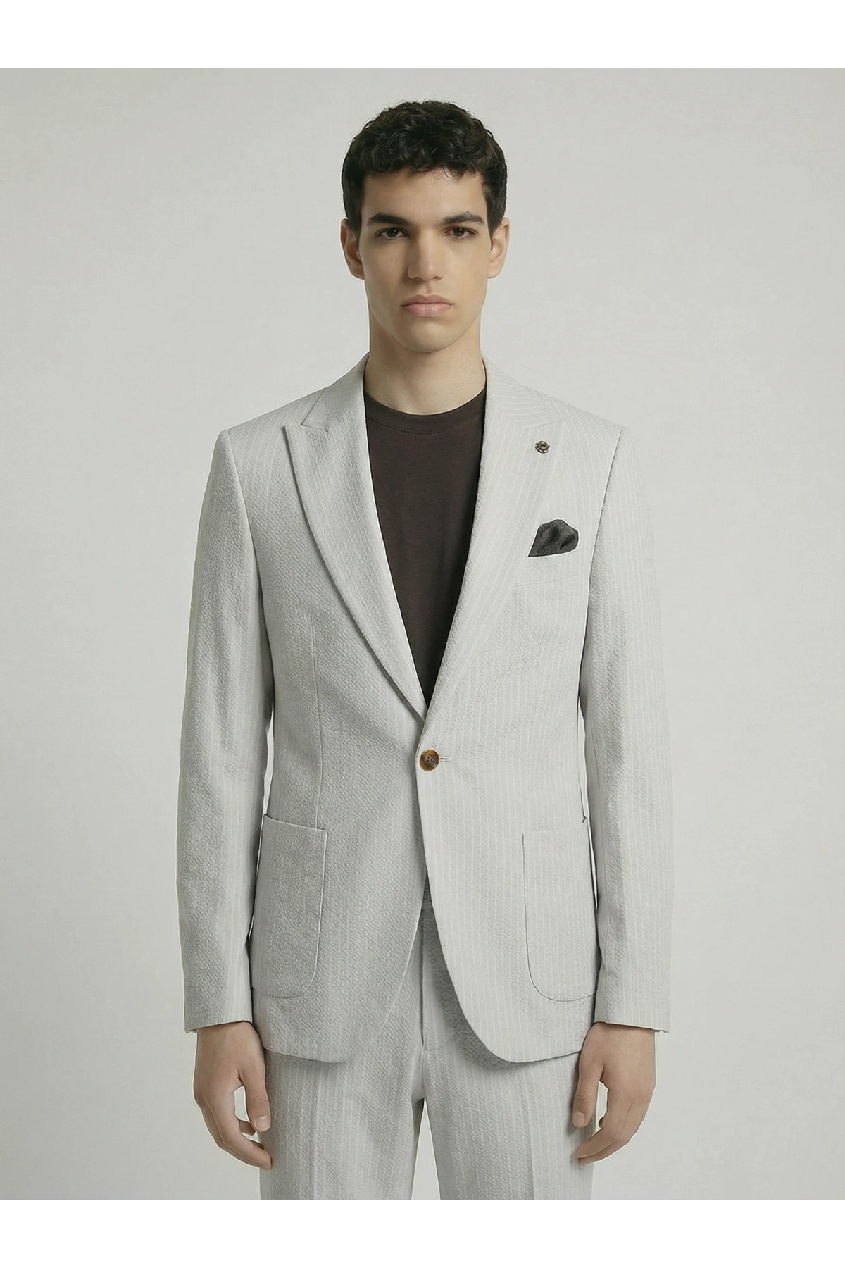 Erkek Dar Kesim Gofre Kumaş Çizgili Takım Elbise -Taş