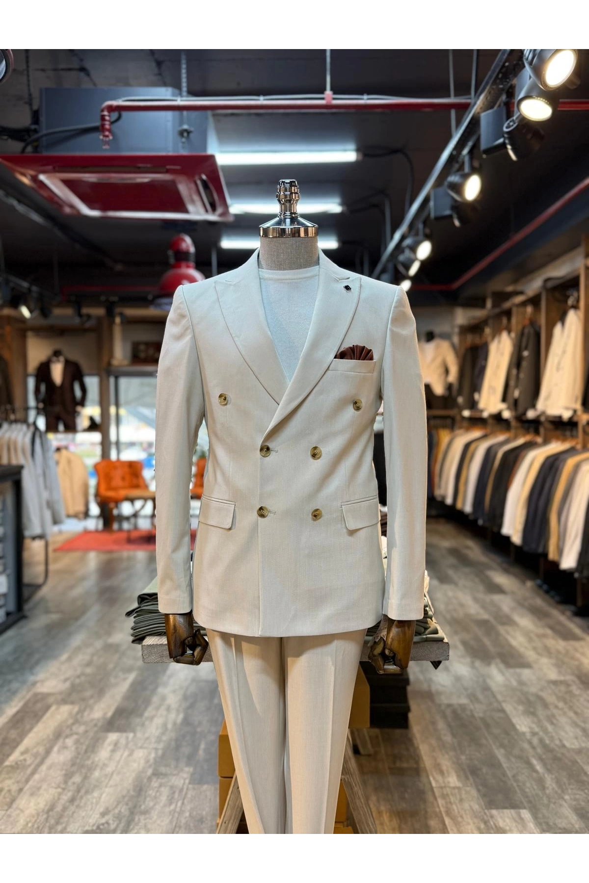 Erkek Dar Kesim Kruvaze Kendinden Çizgili Takım Elbise -Krem