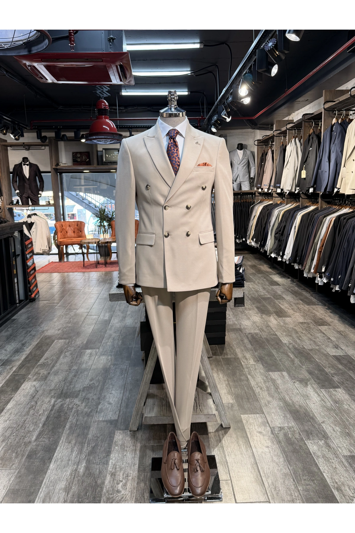 Erkek Dar Kesim Slimfit Kırlangıç Yaka Dokumalı KruvazeTakım Elbise-Krem