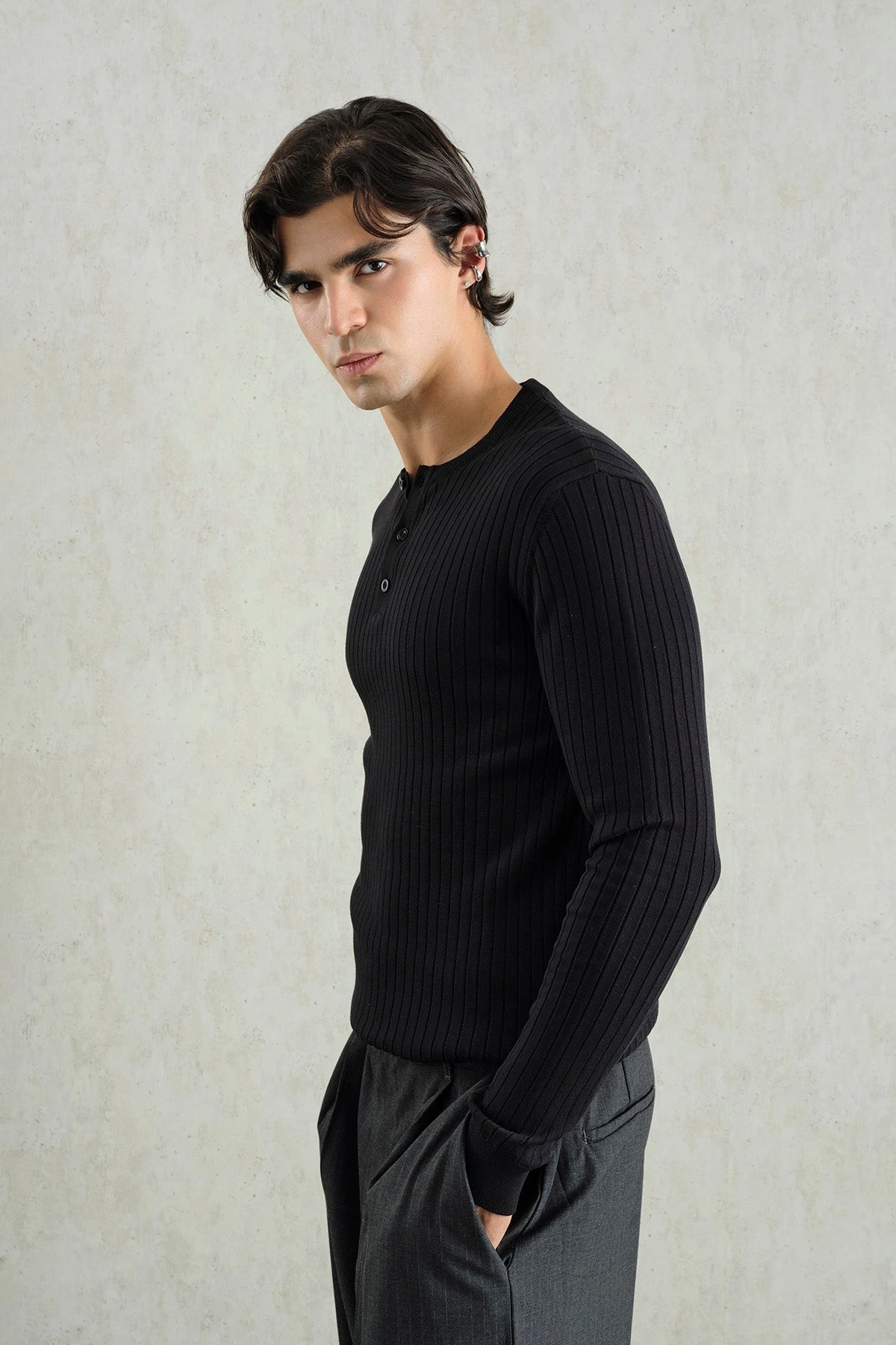 Erkek Hakim Yaka İnce Triko - Siyah