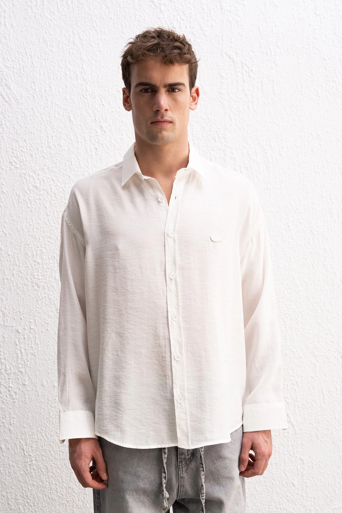 Erkek Modal Kumaş Owersize Uzun Kollu Gömlek- Beyaz