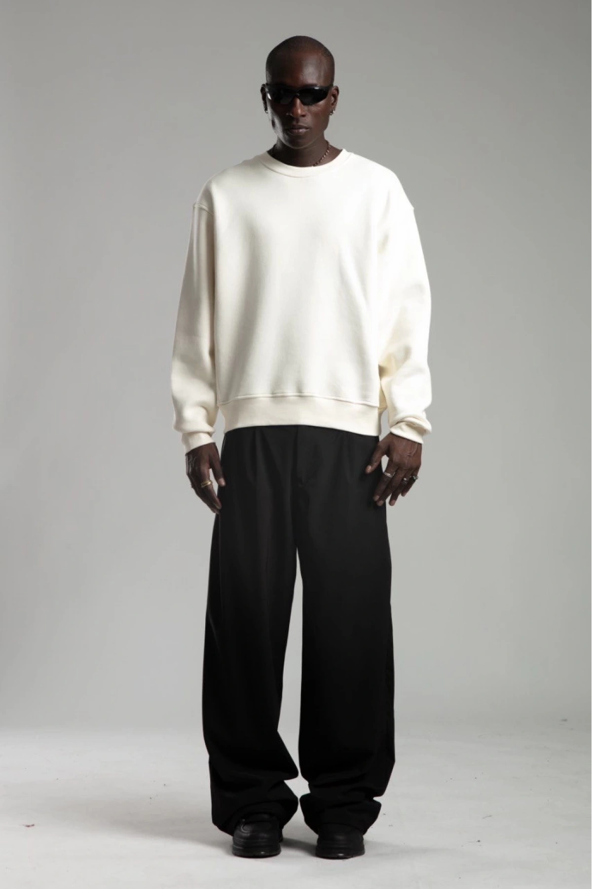 Erkek Owersize İçi Şardonlu Bisiklet Yaka Sweatshirt -Beyaz