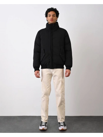 Erkek Hakim Yaka Beli Lastikli Şişme Mont-Siyah