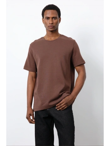 Erkek Normal Kalıp Bisiklet Yaka Thşört- Kahverengi