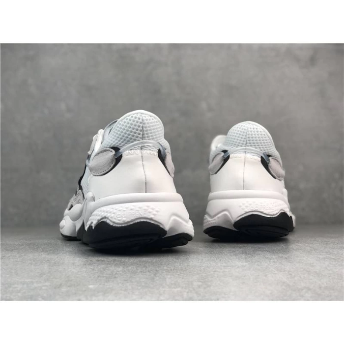 Erkek Adidas Ozwego Spor Ayakkabı -Beyaz-Siyah