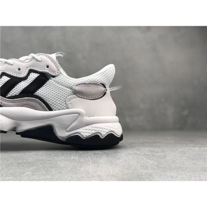 Erkek Adidas Ozwego Spor Ayakkabı -Beyaz-Siyah