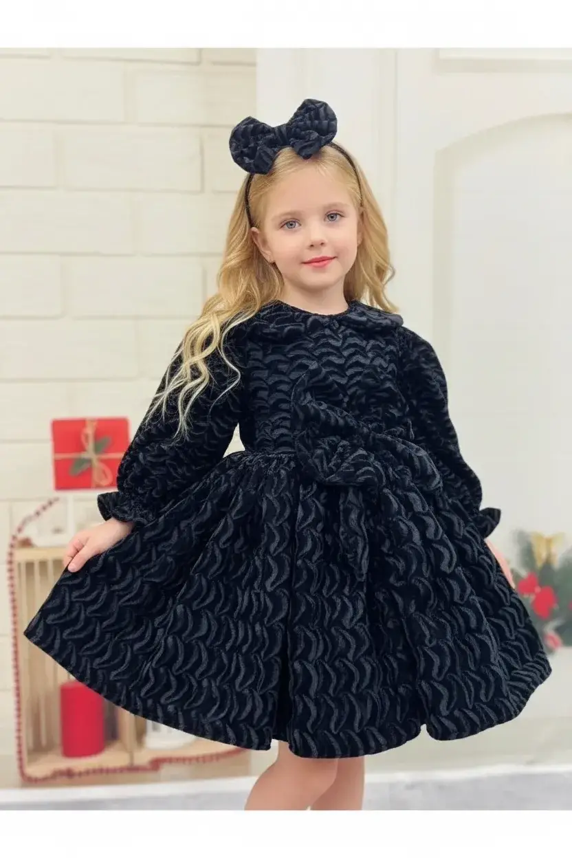 Siyah Kadife Bebe Yakalı Kız Çocuk Elbisesi