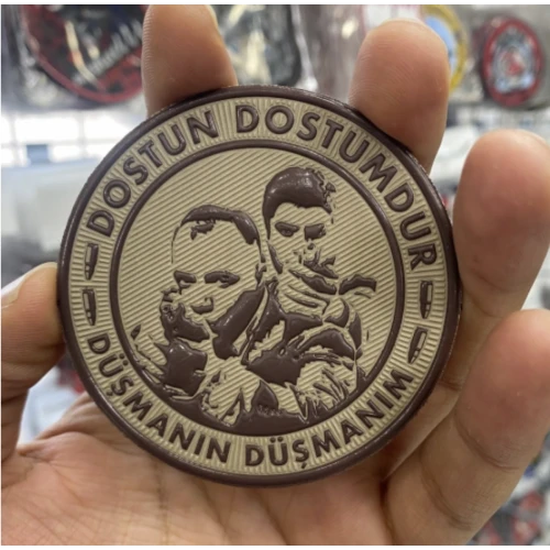 Astüm Dostun Dostumdur Düşmanın Düşmanım Peç
