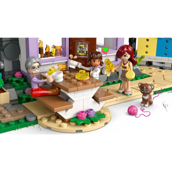 42669 Lego Friends Arıcıların Evi ve Çiçek Bahçesi 1161 parça +12 yaş