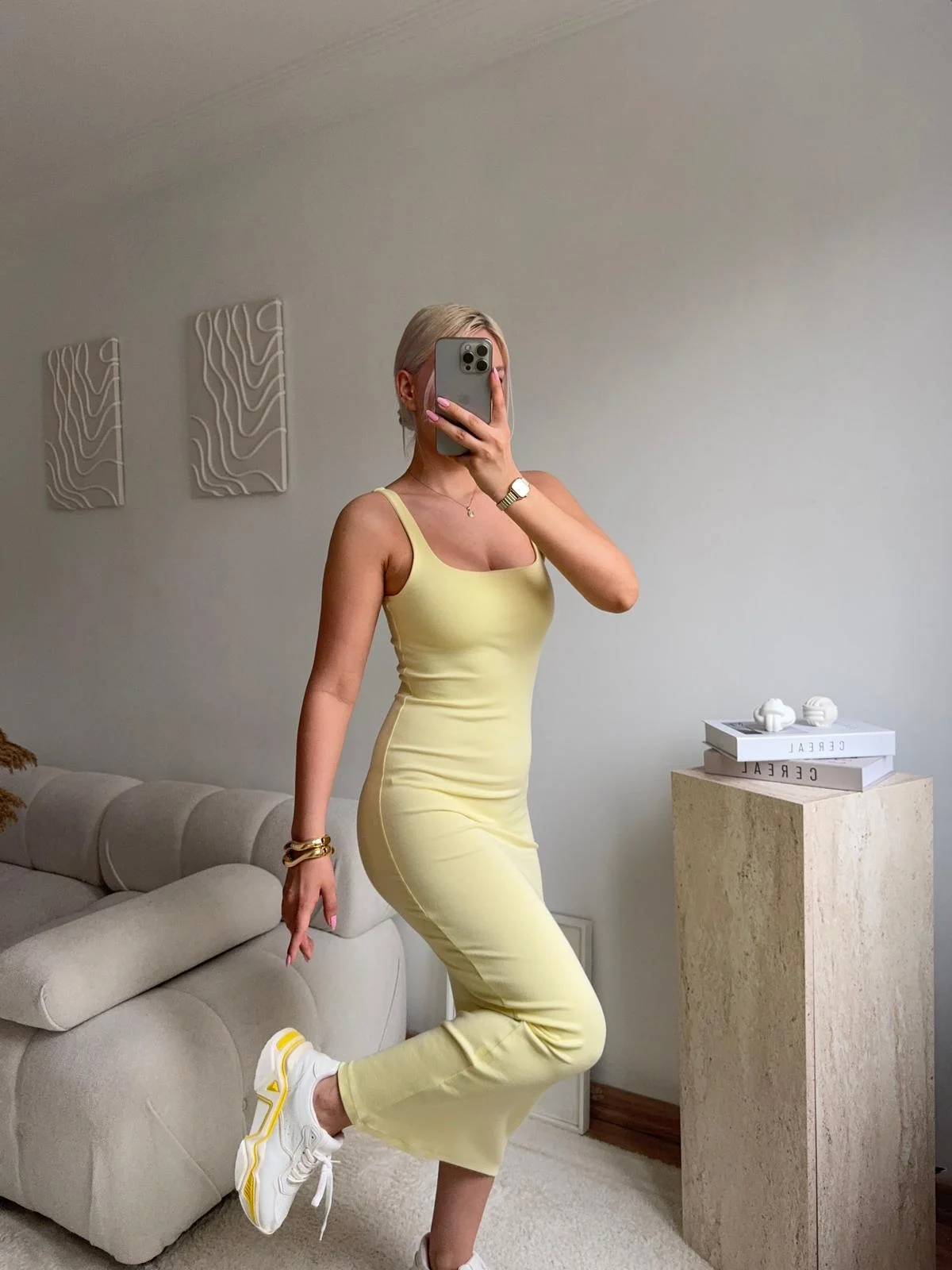 Askılı Kare Yaka Vücuda Oturan Midi Elbise - SARI