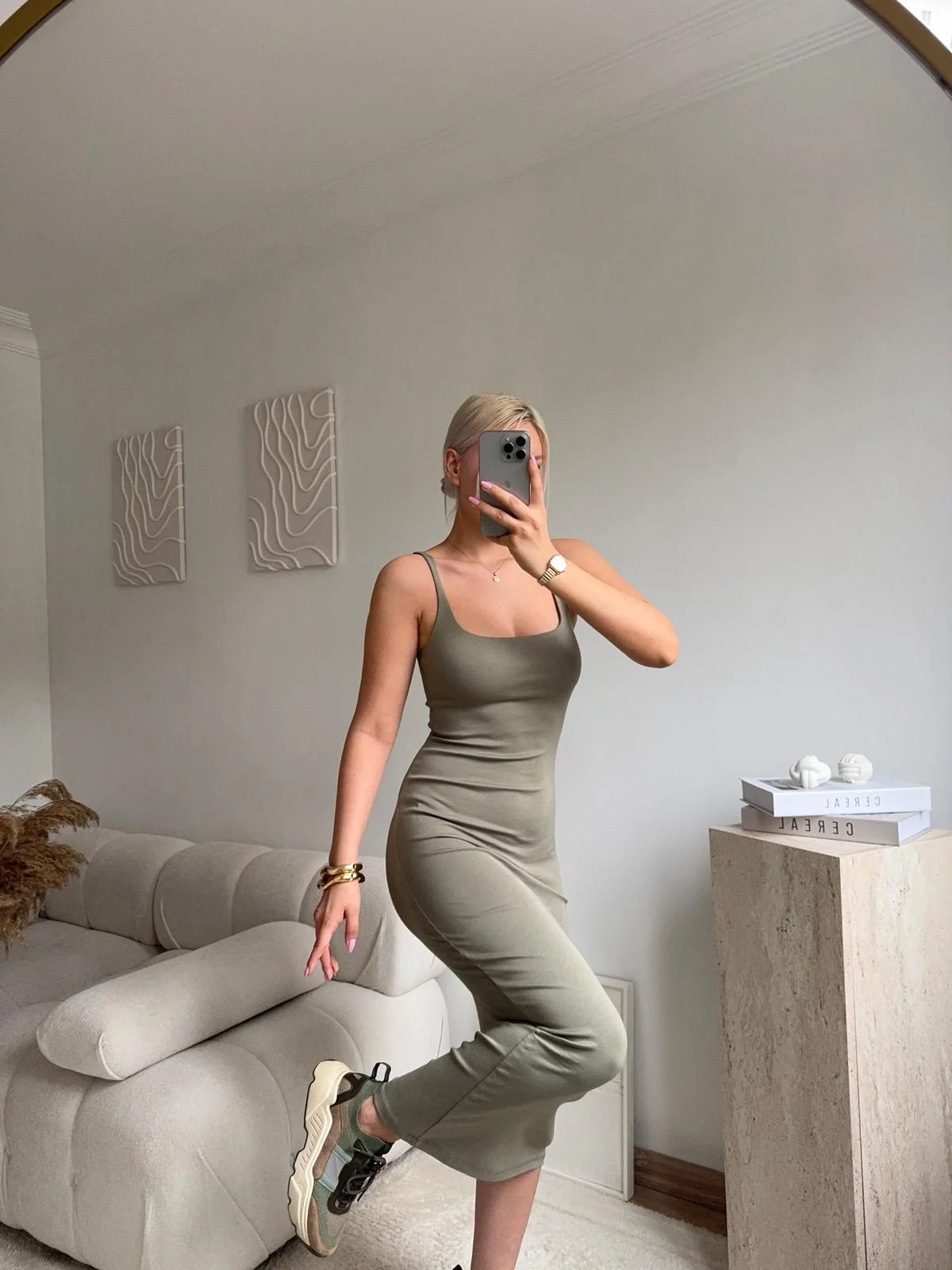 Askılı Kare Yaka Vücuda Oturan Midi Elbise - YEŞİL