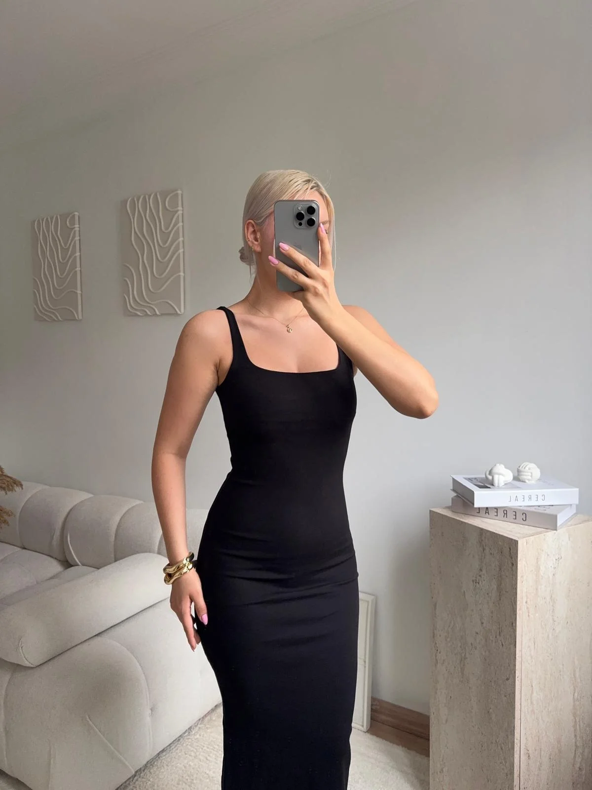 Askılı Kare Yaka Vücuda Oturan Midi Elbise - SİYAH