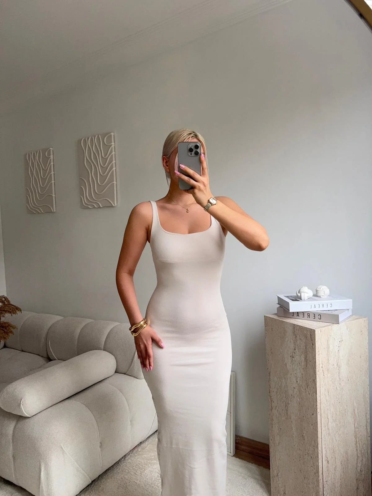 Askılı Kare Yaka Vücuda Oturan Midi Elbise - BEJ