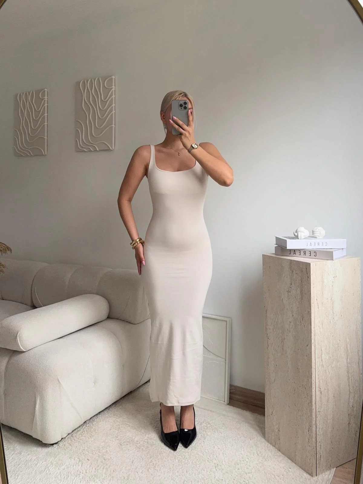 Askılı Kare Yaka Vücuda Oturan Midi Elbise - BEJ