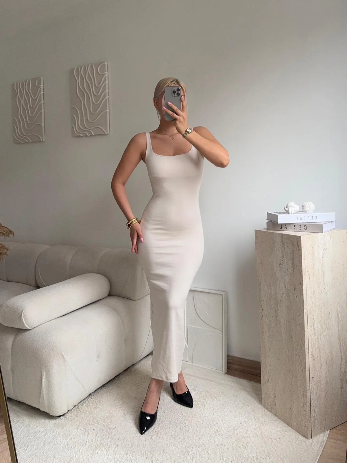 Askılı Kare Yaka Vücuda Oturan Midi Elbise - BEJ