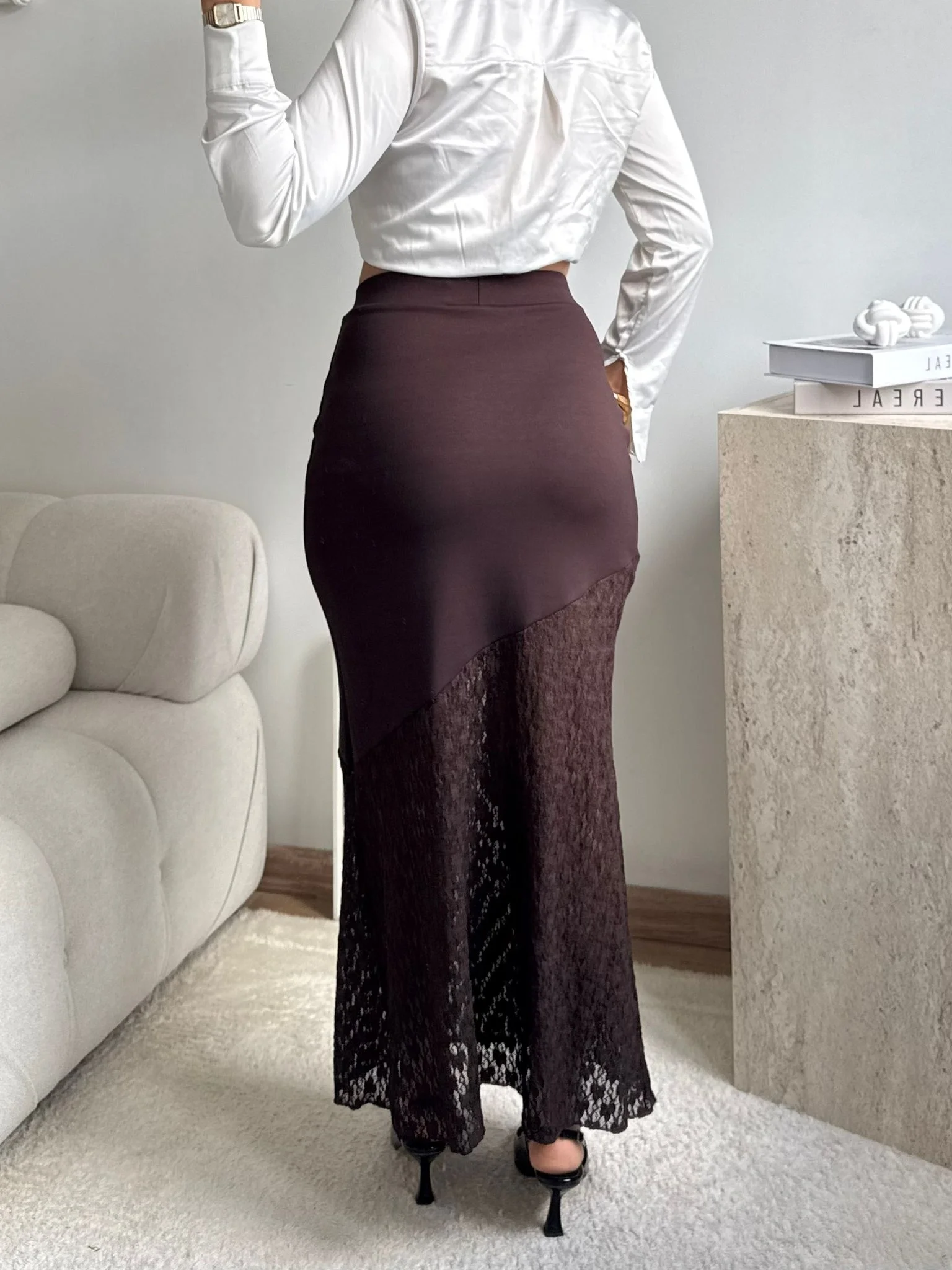 Yüksek Bel Asimetrik Dantel Detaylı Midi Etek - KAHVE