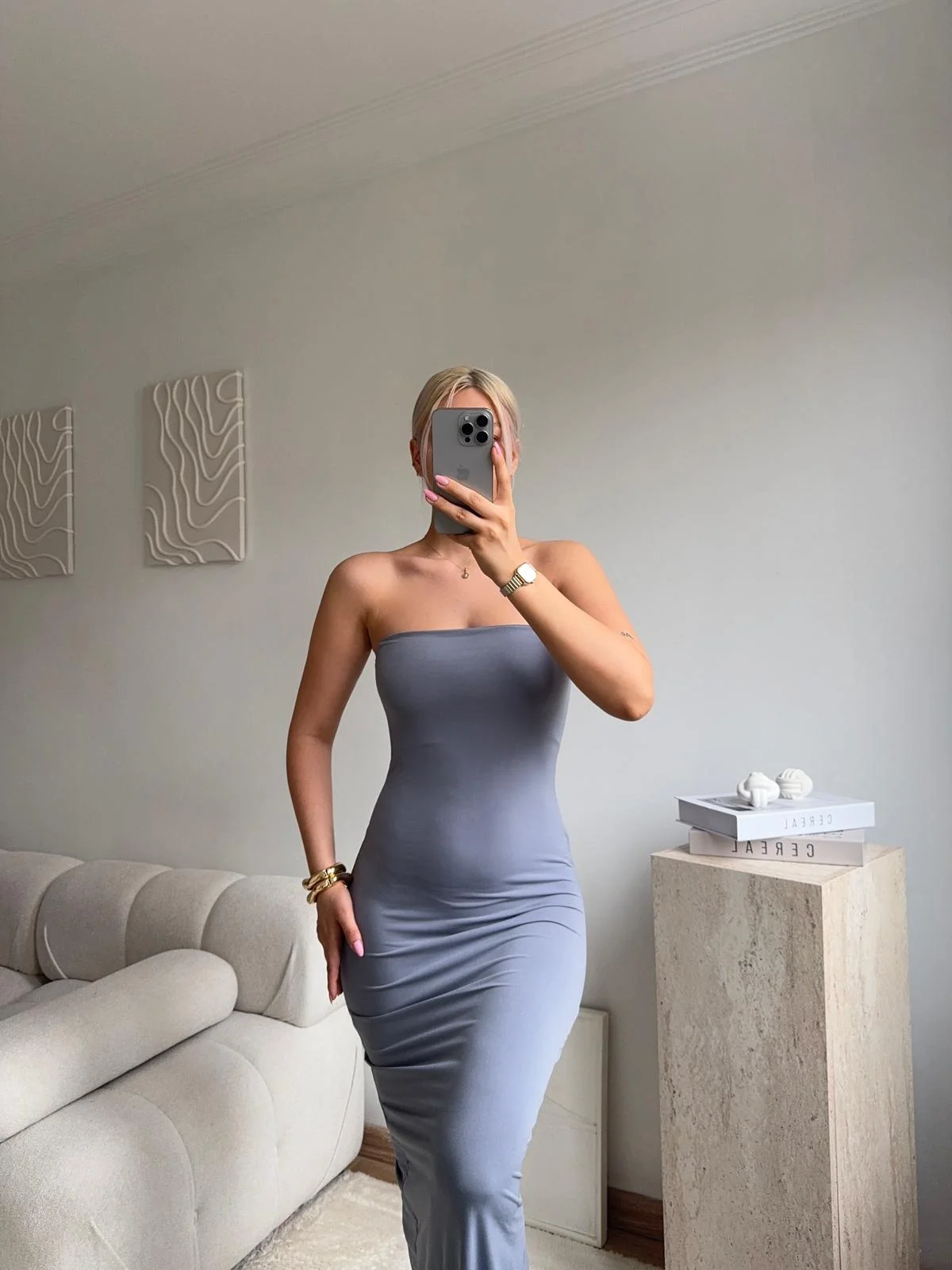 Straplez Vücuda Oturan Yırtmaçlı Midi Elbise - GRİ